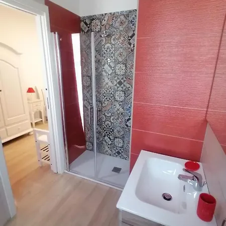 בית הארחה Il Fungo Di Lacco 4*