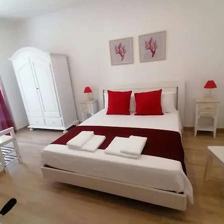 Il Fungo Di Lacco Lacco Ameno (Isola d'Ischia)