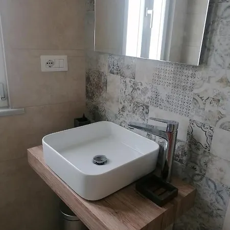 Il Fungo Di Lacco Lacco Ameno (Isola d'Ischia)