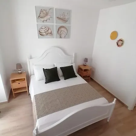 בית הארחה Il Fungo Di Lacco